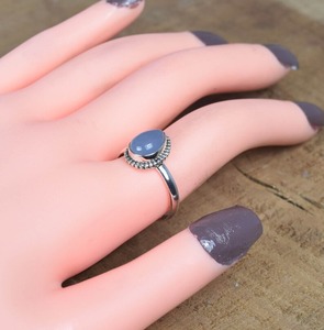 Anillo de Plata de Ley 925 hecho a mano estilo bohemio, piedra preciosa de Calcedonia, joyería de boda chapada en rodio para mujer, regalo de tendencia para ella - Product Image 2