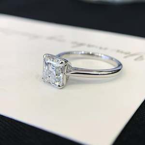 Anillo de Compromiso con Certificado IGI, Corte Asscher, 2.20ct, Diamante Cultivado en Laboratorio, Color EF, Claridad VS, Tallo Catedral con Solitario, para Boda - Product Image 3