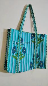 Venta al por mayor bolso de algodón hecho a mano con diseño floral bordado acolchado bloque de mano impreso bolsos de hombro de compras para las mujeres - Product Image 2