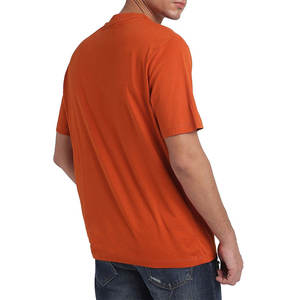 Camiseta de la mejor calidad para hombre, camiseta en blanco de grado superior con cuello redondo personalizada de fábrica, hecha en Pakistán - Product Image 5