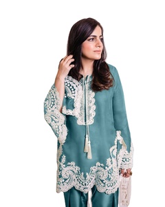 Shalwar Kameez tendance en tissu Vichitra avec manches brodées, Farsi Gadhwal Salwar et dupatta en organza, tailles L à XXL - Product Image 1