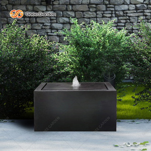 Fontaine rectangulaire compacte en aluminium noir, électrique, résistante aux intempéries, pour petits jardins et patios – Vente en gros usine - Product Image 2