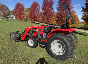 NUEVO Massey 1M.35 Hydro Deluxe de 37HP con Cargador - Product Image 2