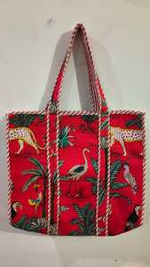 Kantha เย็บกระเป๋ามือพร้อมพิมพ์ลายสัตว์อินเดียที่เหมาะสำหรับการขายต่อด้วยแฟชั่นเครื่องประดับร้านขายคืน - Product Image 4