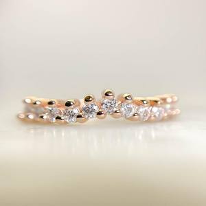 Anillo DE BODA minimalista de doble fila de diamantes de corte redondo de 2mm para Mujer | Media eternidad de Punta compartida | Plata 925 o chapado en oro de 18 quilates - Product Image 1