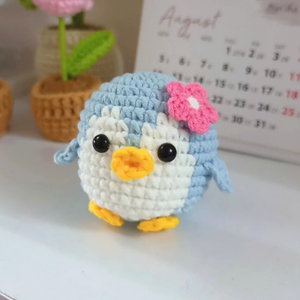 Porte-clés pingouin fait main Style Crochet mignon en acier inoxydable dessin animé Animal Sculpture soutien émotionnel technique tissé du Viet Nam - Product Image 6