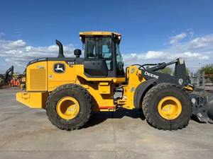Cargadora de Ruedas Compacta John Deere 644 P-TIER con Motor Diésel y Caja de Cambios, Capacidad de Cucharón de 4.75m - Product Image 2