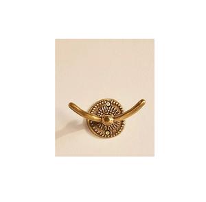 Crochets muraux en laiton finition antique pour rangement d'entrée style ferme, organisateur de manteaux et chapeaux, conception de quincaillerie durable - Product Image 4