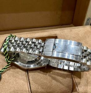 Reloj Digital de Lujo de 41 mm Unisex, Caja de Acero Inoxidable 904L, Cristal de Zafiro, Cronógrafo con Indicador de Día/ Fecha, Alta Gama, Medio Oriente - Product Image 4