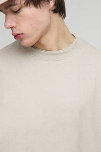 Sweat-shirt pour homme en molleton 100% coton, lourd, teint uni, écologique, avec logo brodé personnalisé et effet vintage délavé, chaud pour l'automne et l'hiver - Product Image 3