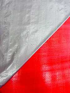 Bâche PE bon marché résistante à l'eau, couverture légère et polyvalente en bleu, orange, argent, noir, blanc et vert. - Product Image 4