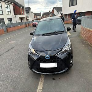 Toyota Yaris de Alto Rendimiento, Usado, en Buen Estado, Sin Historial de Accidentes, Disponible con Volante a la Izquierda y Derecha, Pedidos al por Mayor - Product Image 4