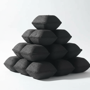 Charbon de bois pour barbecue - Briquettes de coque de noix de coco, combustion longue, sans fumée, écologique, haute qualité - Product Image 1