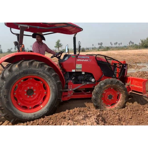 Tracteur Kubota M6040 4x4 Haute traction, maniabilité confortable et rendement de travail fiable - Product Image 1