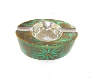 Cendrier en bois pour bureau à domicile pour cigarettes Cendrier pour fumer avec 4 points Cendrier en bois Cendrier en bois d'acacia Attrape-cendres - Product Image 1