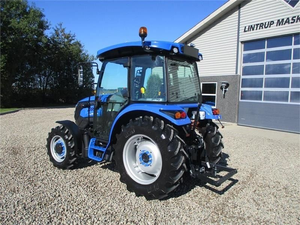 Tractor de Ruedas Compacto SOLIS 50 Usado de Fábrica, Tracción 2WD, Motor de Transmisión por Engranajes, Peso 2600 KG, 0-2000 Horas, en Venta - Product Image 3