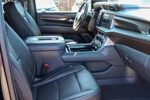 GMC Yukon XL 2021 en Perfectas Condiciones - Product Image 3