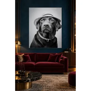 Portrait de Labrador noir et blanc avec chapeau, impression sur toile - Product Image 1