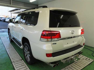 รถ SUV หรูหรา รุ่น LC-Series ปี 2025 มือสองที่ได้รับการรับรอง  เบาะหนัง  หลังคาซันรูฟ  เครื่องยนต์ขนาดใหญ่  พร้อมใช้งาน  นำเข้าจากญี่ปุ่น - Product Image 4