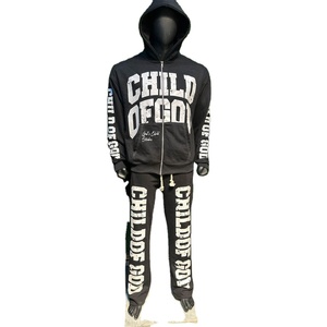 Conjunto de Chándal Personalizado con Pedrería, Sudadera con Capucha y Pantalones - Product Image 1