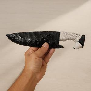 Figura Decorativa de Obsidiana Negra con Incrustaciones de Flint, Tallada a Mano, de Primera Calidad, para Eliminar la Negatividad, Regalo Wicca - Product Image 6