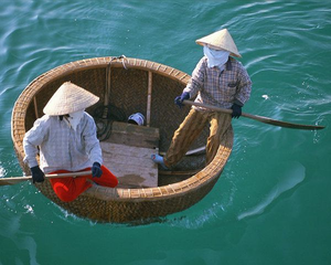 AUTHENTIQUE BATEAU ROND EN BAMBOU/UNIQUE ET ARTISANAT/FABRIQUÉ AU VIETNAM - Product Image 5