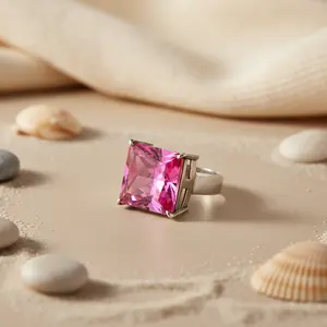 Anillo de Mujer Estilo Vintage con Piedras Preciosas Rosa Plateadas, Talla Única, Aleación Chapada en Oro con Forma Geométrica, Joyería de Moda para Regalo - Product Image 1