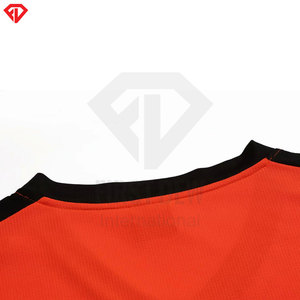 Uniformes de Baloncesto Transpirables Personalizados de Venta Caliente, 100% Poliéster, Secado Rápido, Alta Calidad, Colores y Tallas Personalizables - Product Image 6