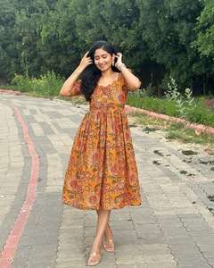 Lunatique Horizon Tiered Maxi Dress Colorful Ethnic Print Flowy Style avec manches bouffantes douces - Product Image 1