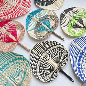 Éventails en bambou naturel écologiques avec motif floral et impression personnalisée – Meilleur prix pour les fournitures événementielles en gros - Product Image 1