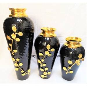 Jarrón de metal de calidad premium hecho a mano en color negro, Juego de 2 macetas y jarrón, jarrón decorativo duradero de forma larga de la India - Product Image 4