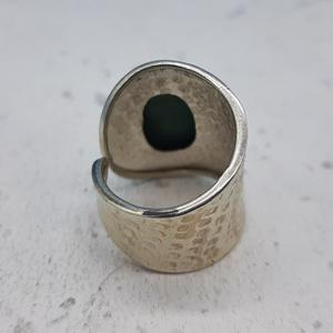 แหวนช่างฝีมือโบฮีเมียนสีเขียวโอนิกซ์925สเตอร์ลิงเงินปรับได้สายรัดหินหนาธรรมชาติที่มีเพชรหลักมุก - Product Image 2