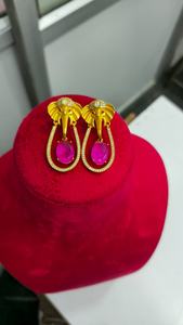 Pendientes de Diseño Hermoso y de Primera Calidad, Ideales para Bodas y Fiestas, Complementan Todos los Atuendos, Joyería Ligera de Templo - Product Image 5