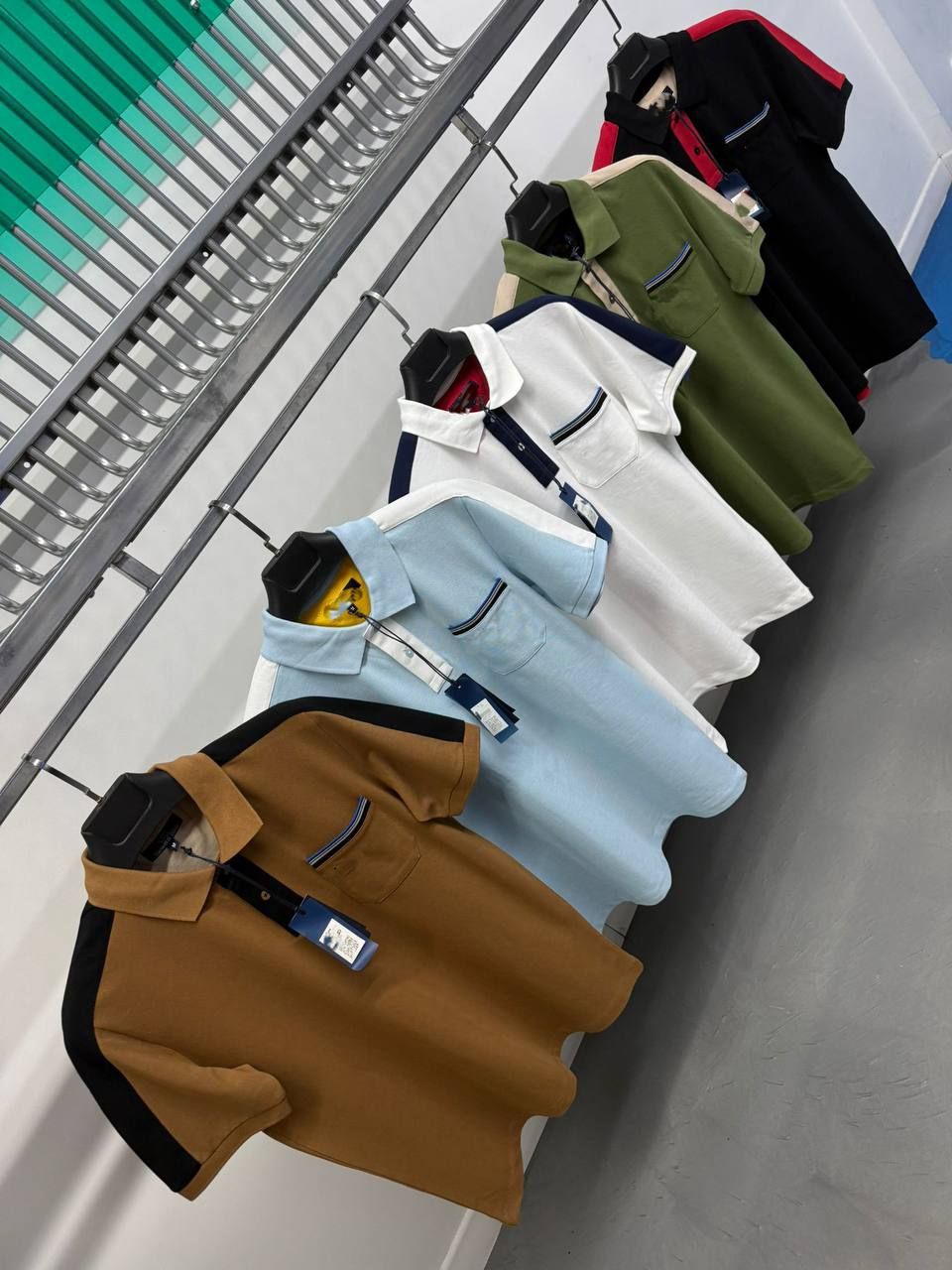 สีน้ำตาล