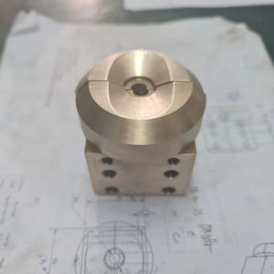 Fraisage CNC personnalisé Tournage Métal Cuivre/Bronze/Laiton Pièces Usinage CNC en laiton tourné de précision - Product Image 5