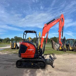 Mini-excavatrice Kubota KX057A d'occasion, 5,5 tonnes, excavatrice compacte sur chenilles, machine de terrassement - Product Image 4