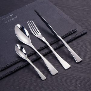 Ensemble de couverts en métal de qualité supérieure, finition brillante durable, idéal pour offrir en cadeau, les restaurants et l'usage quotidien - Product Image 1