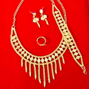 2024 Vintage italiano inspirado 24K chapado en oro collar EE. UU. Francia directo conjunto de joyería de moda para Alemania Turquía - Product Image 1