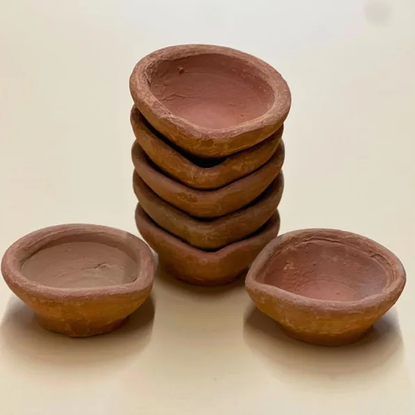 Designer di argilla fatti a mano Diya per la decorazione di Diwali Diwali Pooja decorativo per la casa guanti-argilla Diya Terracotta Earthen Diyas Bulk