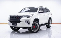 Meilleur prix de gros pour voiture d'occasion 2021 T O Y O T A FORTUNER 2.8 V 4 portes SUV Moteur Turbo RHD/LHD Voiture d'occasion à vendre