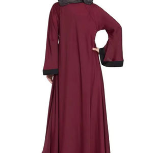 Confortable et respirant pour femmes Abaya tendance de couleur unie à prix abordable pour femmes Fabriqué au Pakistan - Product Image 6