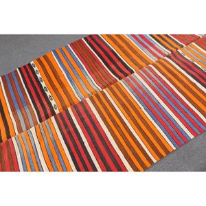 Alfombra Turca Kilim de 5.1x13.4 pies, Alfombra Vintage de Lana con Diseño de Cuadros Naranja - Product Image 5
