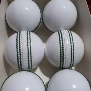 Balle dure de cricket pour jeunes 156g faite sur mesure en gros nouveau design meilleure qualité balles en cuir rouge blanc cousues à la main - Product Image 4