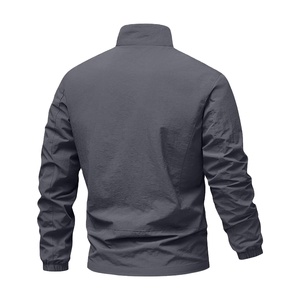 Chaqueta Deportiva Personalizada al por Mayor con Cierre de Cremallera, Forro de Malla, Ligera, de Nylon, Cortavientos para Hombre - Product Image 4