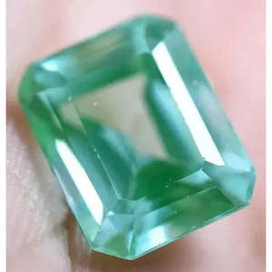 Saphir vert du Montana de qualité AAA+ naturel de 5,85 carats, certifié GGL, taille émeraude, gemme traitée, Gem180 - Product Image 3