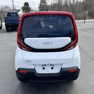 EXCELENTE ESTADO Kia Soul LX 2022 - Product Image 3