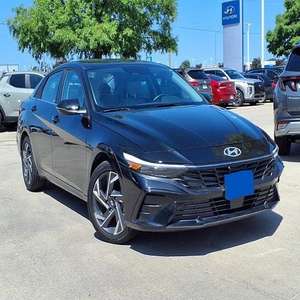 Certificado 2024 Hyu ndal Elan tra. Limitado, muy limpio. - Product Image 1