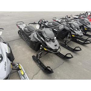 Ski-Doo Summit Adrenaline Edge Package 850 E-TEC 165 H_Alt Powder 3.0 Noir 2026 – Équipement de ski d'hiver antidérapant pour motoneige - Product Image 1
