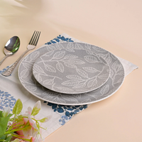 Ensemble d'assiettes en porcelaine écologiques au design moderne et luxueux, durables, compatibles lave-vaisselle, non toxiques, gris, taille personnalisable