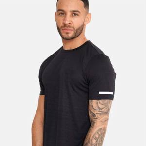 Camiseta de entrenamiento elegante para hombre: suave, cómoda e ideal para ropa informal, entrenamientos de gimnasio y actividades físicas - Product Image 5